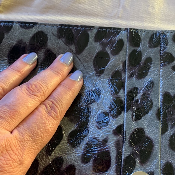 LODIS grey patten leather bag - Picture 6 of 6